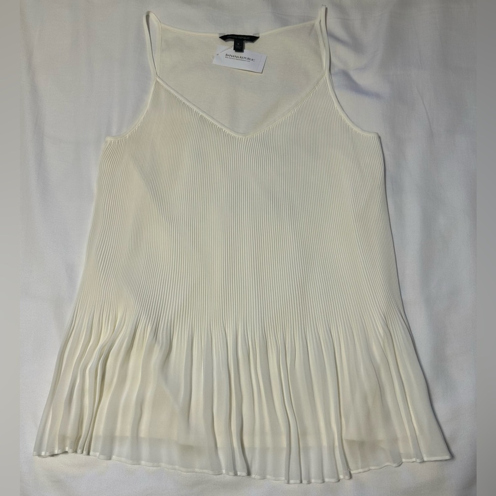 Banana Republic Women’s spaghetti strap blouse, Size S
